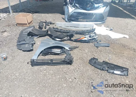 2021 Toyota Sienna Platinum from USA, damaged, VIN 5TDESKFC1MS001450